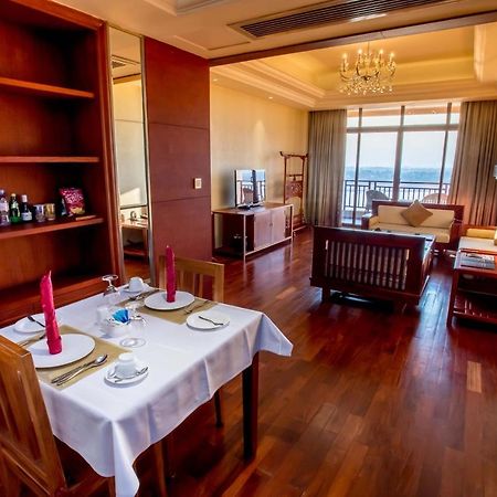 Landmark Mekong Riverside Hotel В'єнтьян Екстер'єр фото