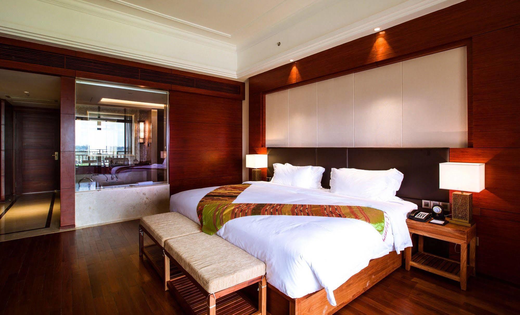 Landmark Mekong Riverside Hotel В'єнтьян Екстер'єр фото