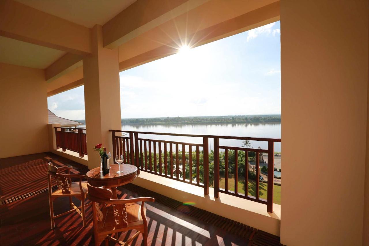 Landmark Mekong Riverside Hotel В'єнтьян Екстер'єр фото